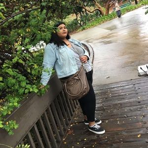 Meet your Posher, Genesis